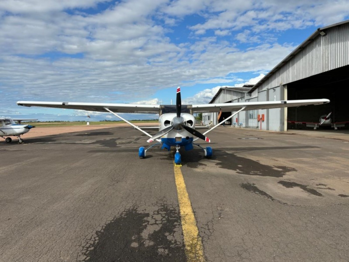 T.Aページ Cessna - Cessna 206 H T206H Turbo Stationair TC | Thales Aviões