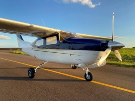 Cessna 210