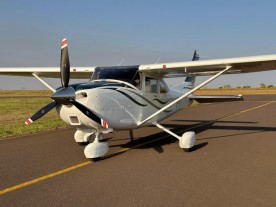 Cessna 182 S Skylane aspirado